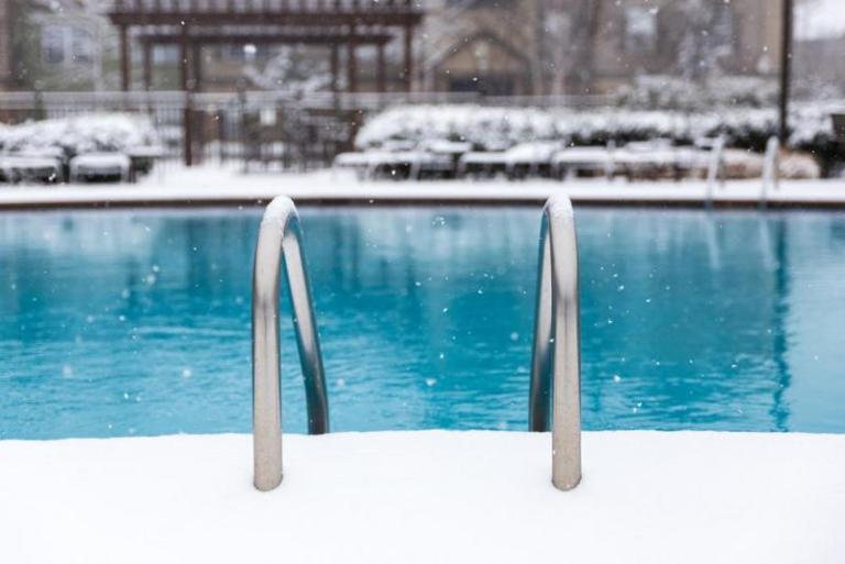 Les meilleures technologies pour chauffer efficacement votre piscine
